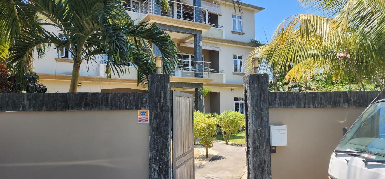 Appartment 4 Grand Baie Exteriör bild
