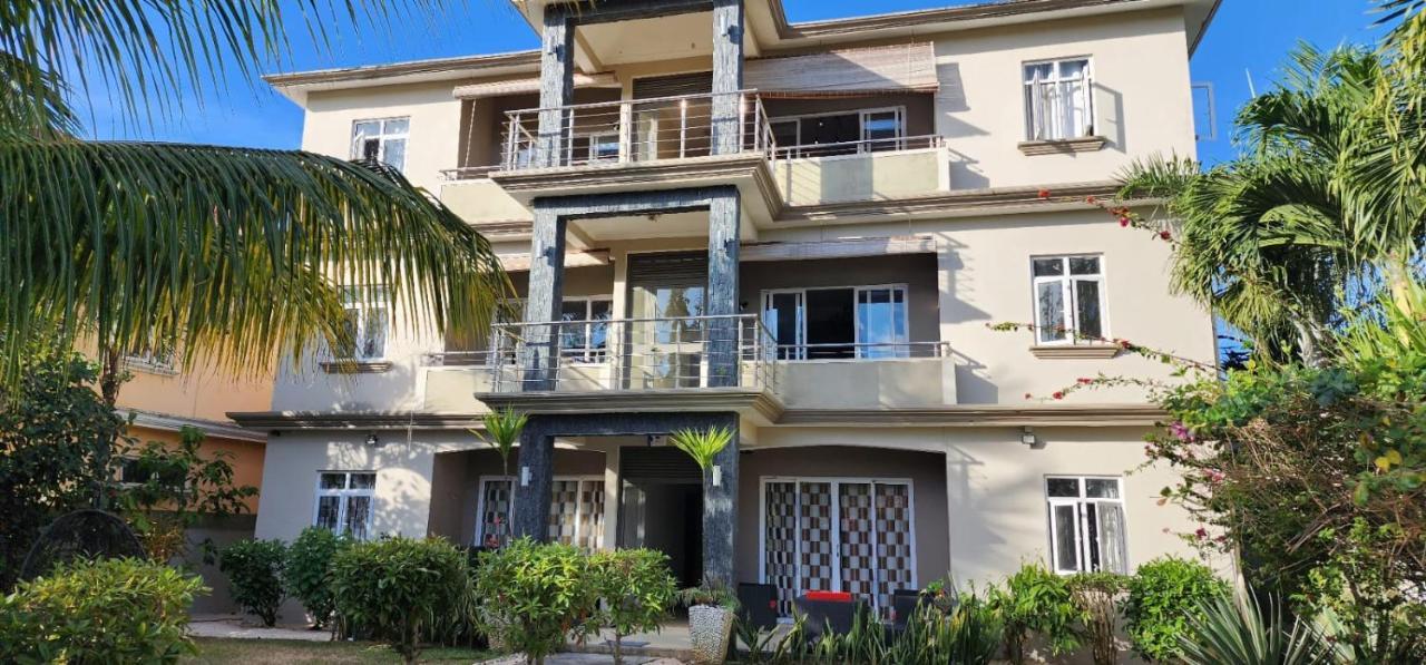 Appartment 4 Grand Baie Exteriör bild